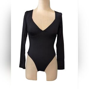 Nwt Qinsen Black Long Sleeve Bodysuit Slim Fit Snap Bottom Medium